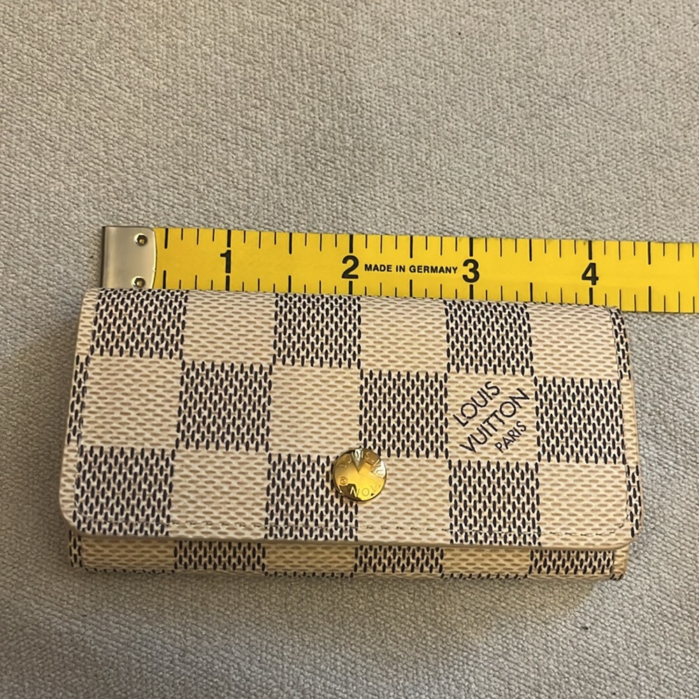 NWT Authentic Louis Vuitton 4 Key Holder - Damier Azur